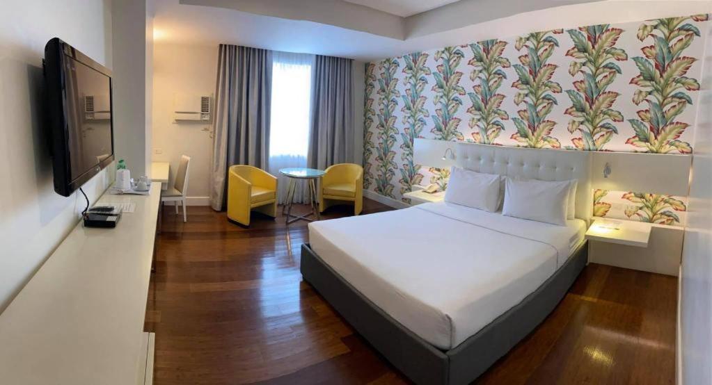 Diversion 21 Hotel Iloilo City Exterior photo